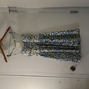 No Boundaries- Size: S . Green, Blue, Yellow, Laced Backed Dress w/ Pockets